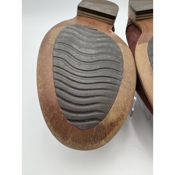 Clarks Artisan Ankle Booties Womens 9 M Burgundy Side Zip Low Heel - Picture 11 of 12